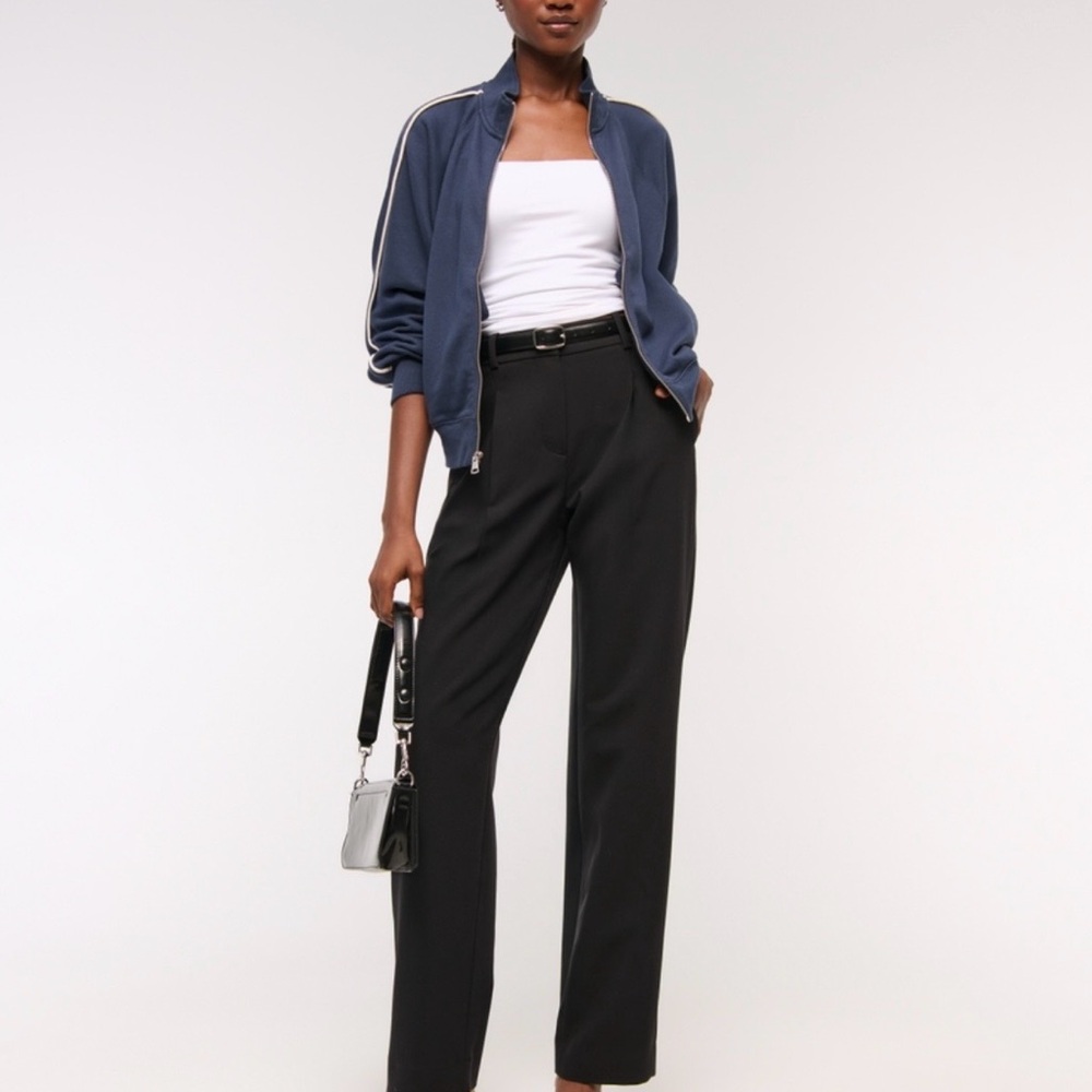 Curve Love A&F Quinn Tailored Straight Pant